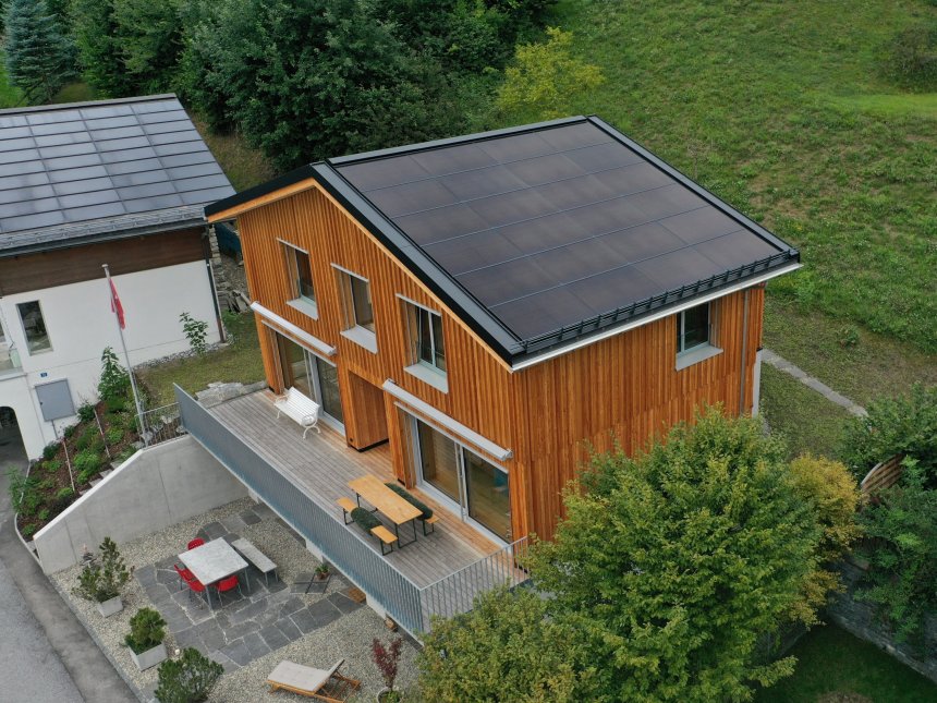 Einfamilienhaus mit Photovoltaikanlage der Elektro W&auml;ger AG