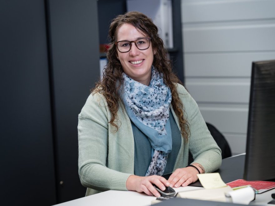 Porträt von Melanie Geisser Administration